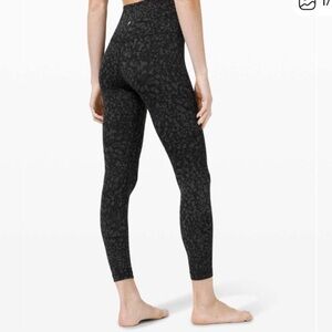 Lululemon Align Pant 25" Wild Thing
Camo Deep Coal- Size 4